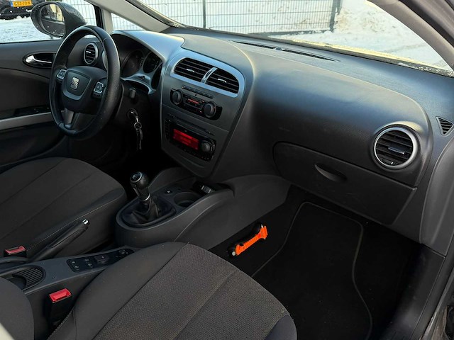 Seat - leon - 1.4 tsi style - car - 2010|42-kth-1|iaw - afbeelding 15 van  17