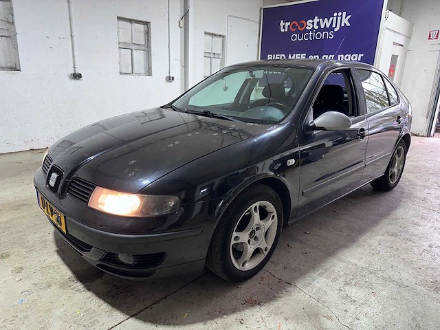 Seat - leon - 1.6-16v sport - 17-lv-sb- 2003 - afbeelding 1 van  18
