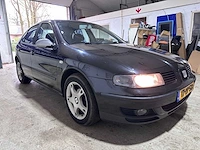Seat - leon - 1.6-16v sport - 17-lv-sb- 2003 - afbeelding 14 van  18