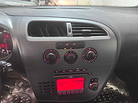 Seat - leon - 1.6 sport - 81-gdj-7- 2008 - afbeelding 4 van  19