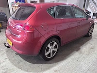Seat - leon - 1.6 sport - 81-gdj-7- 2008 - afbeelding 15 van  22