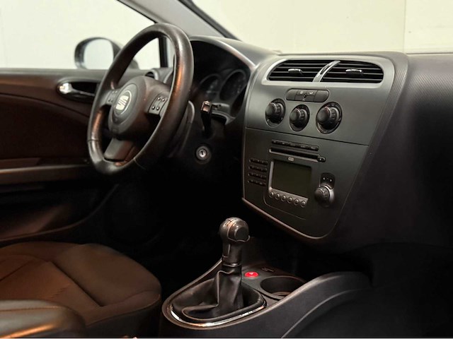 Seat - leon - personenauto - 2008 - afbeelding 3 van  23