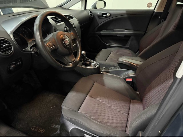 Seat - leon - personenauto - 2008 - afbeelding 4 van  23