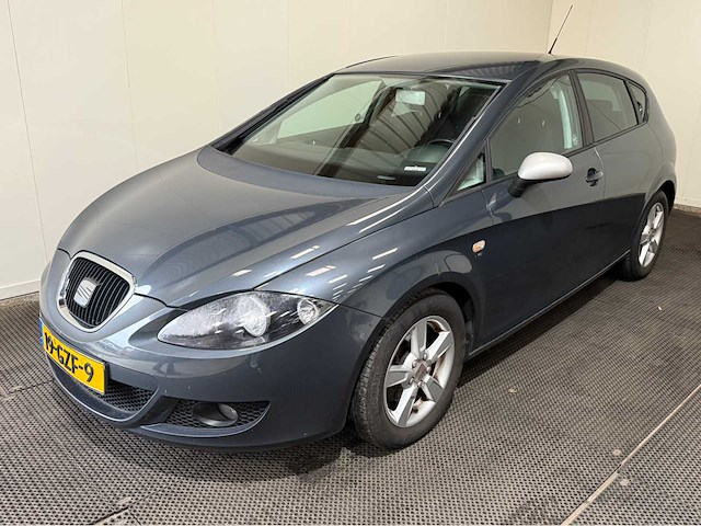 Seat - leon - personenauto - 2008 - afbeelding 1 van  23