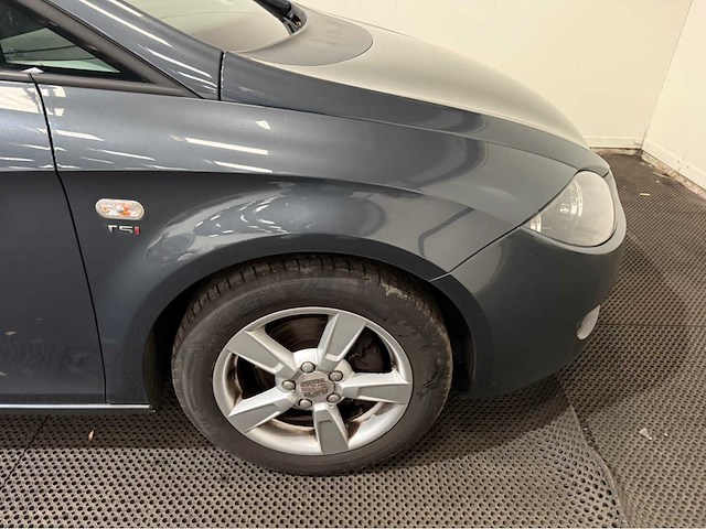 Seat - leon - personenauto - 2008 - afbeelding 14 van  23