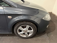 Seat - leon - personenauto - 2008 - afbeelding 14 van  23
