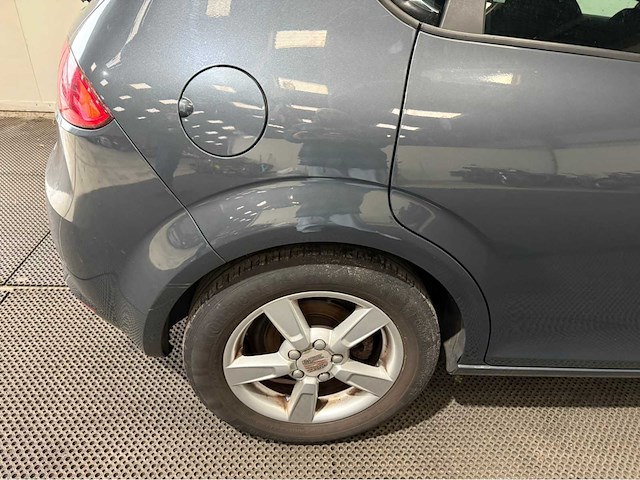 Seat - leon - personenauto - 2008 - afbeelding 13 van  23