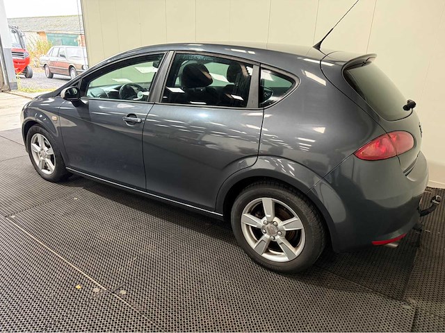 Seat - leon - personenauto - 2008 - afbeelding 17 van  23