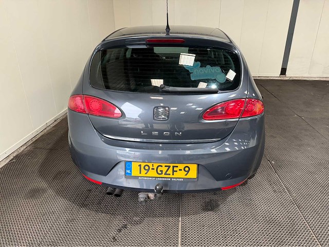 Seat - leon - personenauto - 2008 - afbeelding 19 van  23
