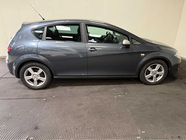 Seat - leon - personenauto - 2008 - afbeelding 21 van  23