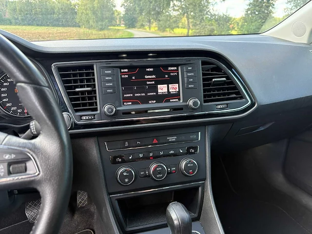 Seat - leon st - 1.6 tdi - 2014 - personenauto - afbeelding 4 van  21