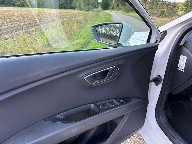 Seat - leon st - 1.6 tdi - 2014 - personenauto - afbeelding 10 van  21