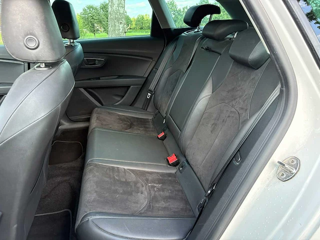 Seat - leon st - 1.6 tdi - 2014 - personenauto - afbeelding 11 van  21
