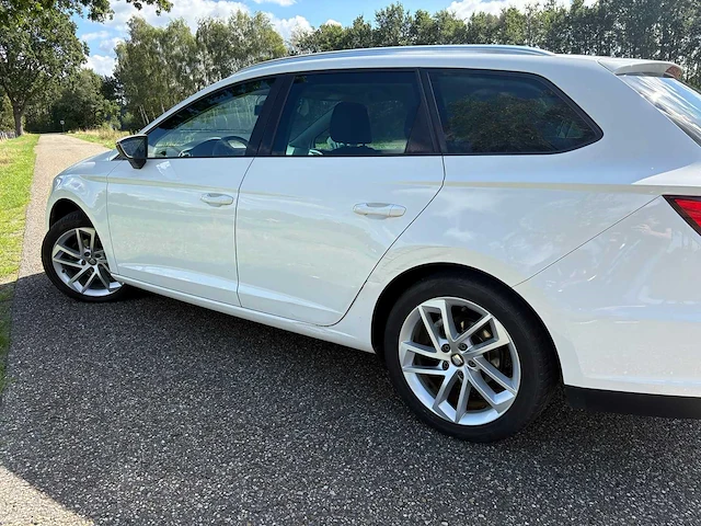 Seat - leon st - 1.6 tdi - 2014 - personenauto - afbeelding 18 van  21