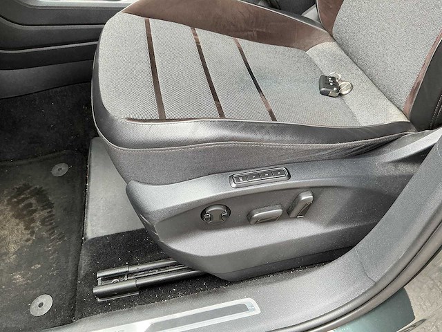 Seat - tarraco - 2.0 tdi bedrijfsauto - van - afbeelding 4 van  30