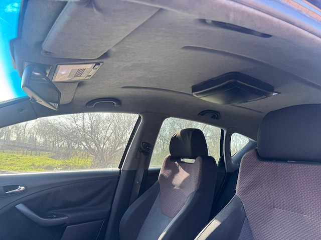 Seat altea 1.6 stylance, 46-rd-dr - afbeelding 1 van  3