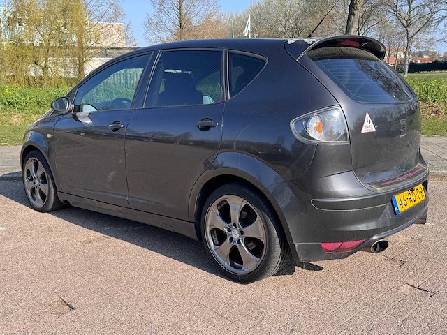 Seat altea 1.6 stylance, 46-rd-dr - afbeelding 2 van  3