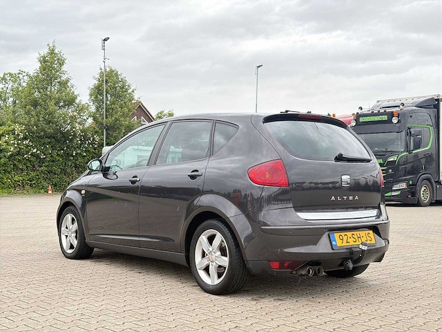 Seat altea 2.0 fsi businessline | 92-sh-js i - afbeelding 2 van  27