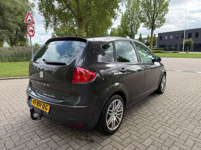 Seat altea 2.0 fsi stylance 41-rh-dg - afbeelding 9 van  16