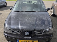 Seat arosa met kenteken 19-lr-dj - afbeelding 4 van  9