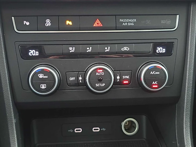 Seat ateca 2.0 tdi style business intense | n-219-vf - afbeelding 12 van  20