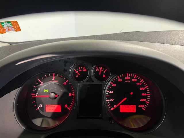 Seat cordoba 1.9 tdi signo, 64-rj-jz - afbeelding 2 van  19