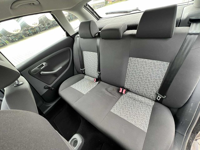 Seat ibiza 1.2-12v trendstyle 2008 | airco | 10-zk-dk - afbeelding 13 van  23
