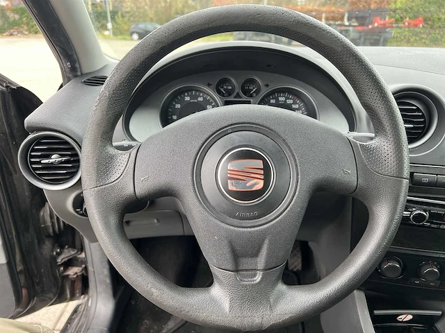 Seat ibiza 1.2-12v trendstyle 2008 | airco | 10-zk-dk - afbeelding 3 van  23
