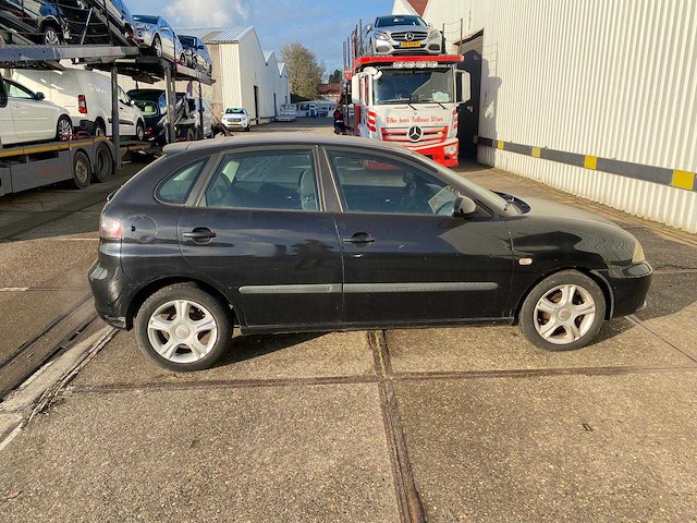 Seat ibiza 1.2-12v trendstyle 37-zj-vt - afbeelding 2 van  9