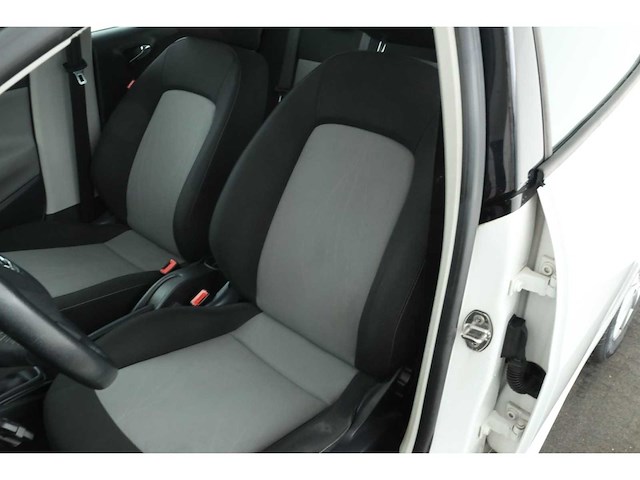 Seat ibiza 1.2 69pk 2014, x-338-td - afbeelding 1 van  13