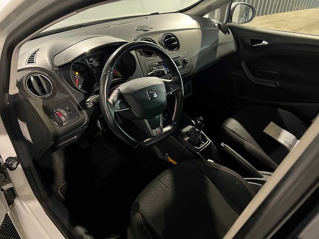 Seat ibiza 1.2 tsi fr, 2-zps-54 - afbeelding 14 van  15