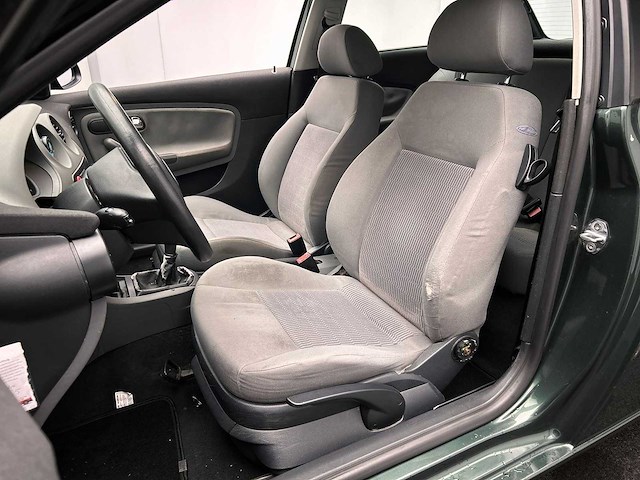 Seat ibiza 1.4-16v signo 2002 | 74-js-dl - afbeelding 28 van  36