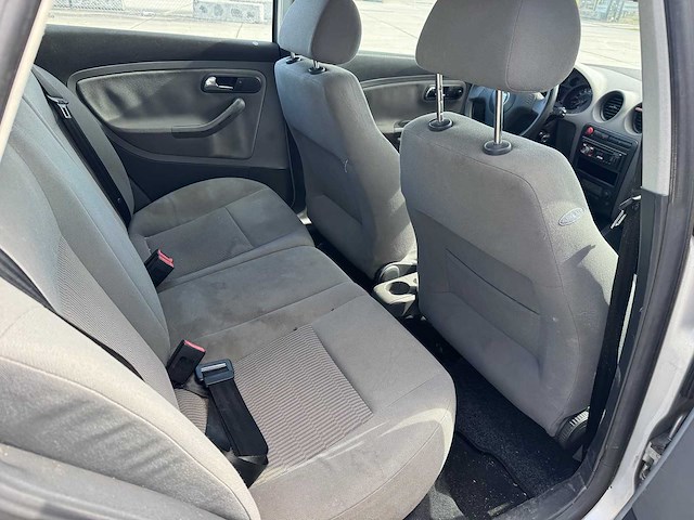Seat ibiza 1.4-16v signo automaat 30-nf-pn - afbeelding 7 van  7