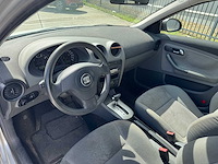 Seat ibiza 1.4-16v signo automaat 30-nf-pn - afbeelding 2 van  19