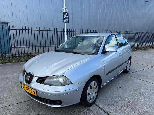 Seat ibiza 1.4-16v signo automaat 30-nf-pn - afbeelding 1 van  19