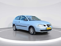Seat ibiza 1.4-16v sport 2003 | 37-nh-nh - afbeelding 15 van  17
