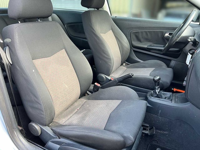 Seat ibiza 1.4-16v sport 2003 | 37-nh-nh - afbeelding 21 van  23