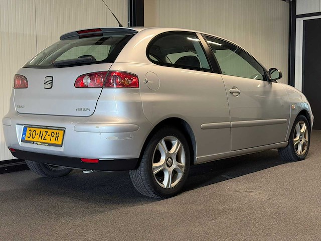 Seat ibiza 1.4-16v stella 2004 | 30-nz-pr - afbeelding 9 van  17