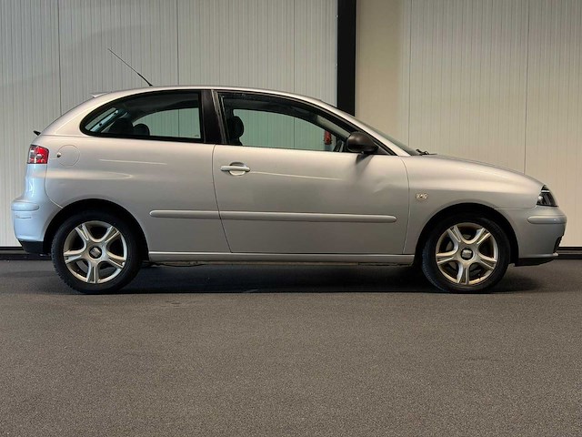 Seat ibiza 1.4-16v stella 2004 | 30-nz-pr - afbeelding 12 van  17