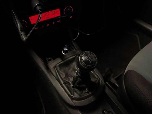 Seat ibiza 1.4-16v stella 2004 | 30-nz-pr - afbeelding 10 van  10