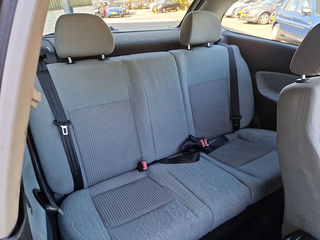 Seat ibiza 1.4-16v stella 2004 | 46-nn-nk - afbeelding 10 van  21