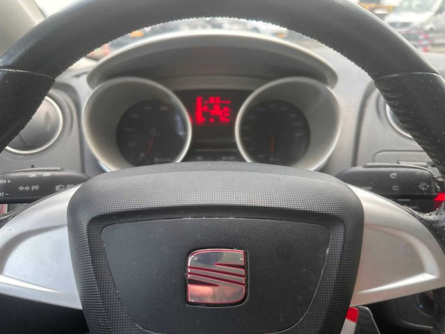 Seat ibiza 1.6 sport-up , 04-hxg-1 - afbeelding 15 van  15