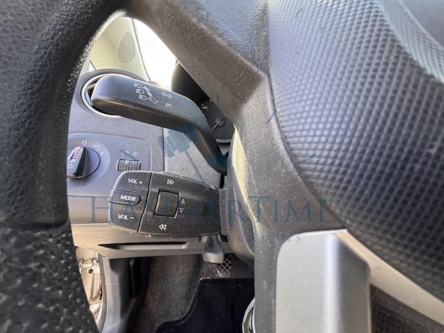 Seat ibiza 5p d 1 2 cr tdi reference dpf, 2010 - afbeelding 13 van  39