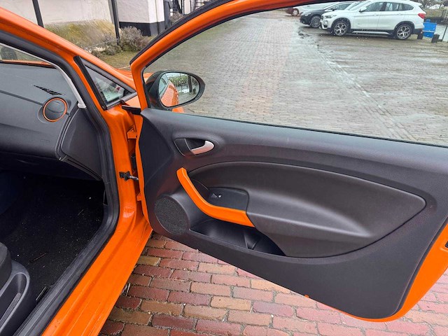 Seat ibiza sc 1.4 sport nz-720-h - afbeelding 2 van  19