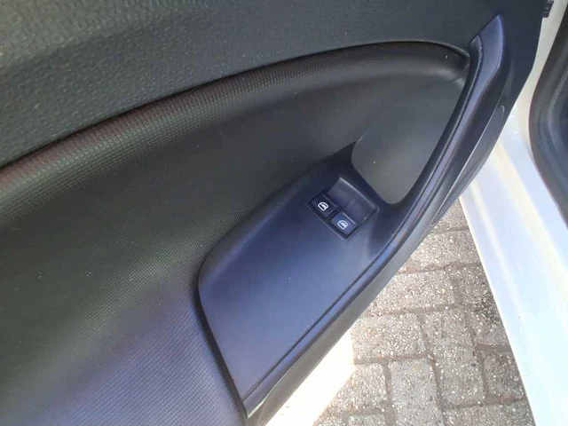 Seat ibiza sc 1.6 style | rt-149-b - afbeelding 4 van  36