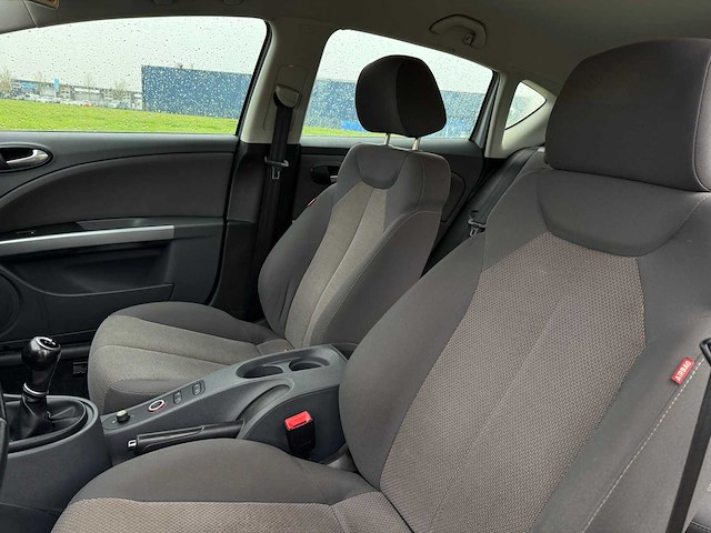 Seat leon 1.4 tsi style, hg-145-g - afbeelding 8 van  25