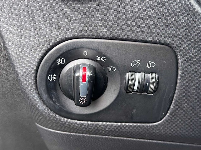 Seat leon 1.6 25 edition | 38-hsh-1 i - afbeelding 2 van  28