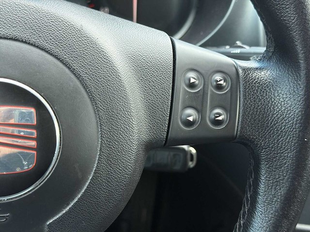 Seat leon 1.6 25 edition | 38-hsh-1 i - afbeelding 9 van  28