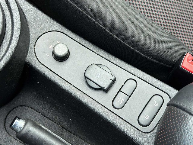 Seat leon 1.6 25 edition | 38-hsh-1 i - afbeelding 14 van  28