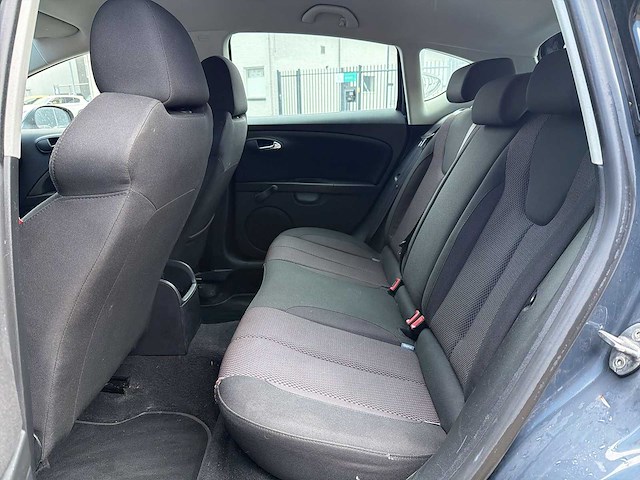 Seat leon 1.6 25 edition | 38-hsh-1 i - afbeelding 17 van  28